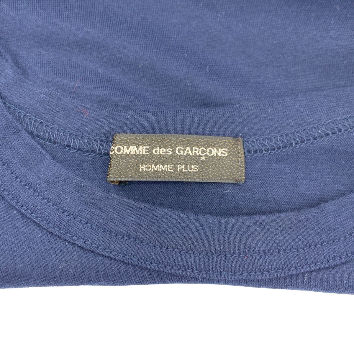 COMME des GARÇONS HOMME PLUS |西元 1998 年 |標誌印花圓領 T 卹 | SHOPBOP