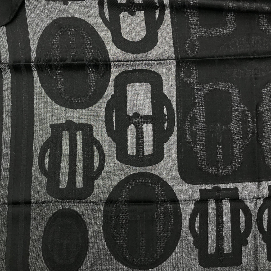 【美品】  HERMES / エルメス | BOUCLERIE MODERNE / モダンなバックル カレ115 カシミヤ シルク ジャガード 大判ストール | ブラック