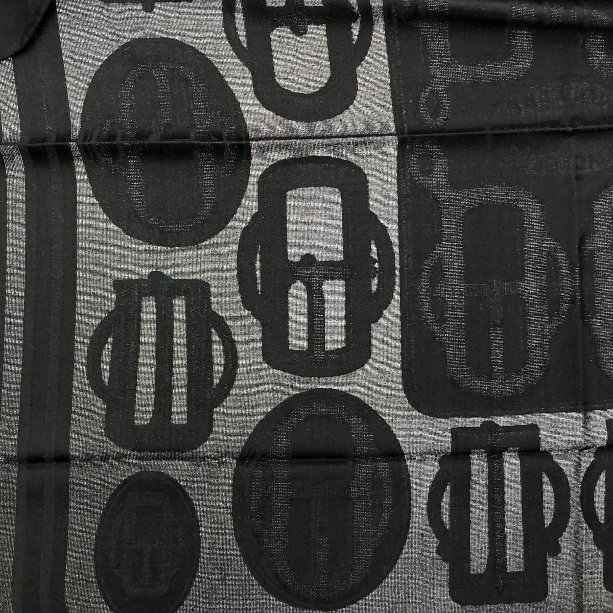 【美品】  HERMES / エルメス | BOUCLERIE MODERNE / モダンなバックル カレ115 カシミヤ シルク ジャガード 大判ストール | ブラック