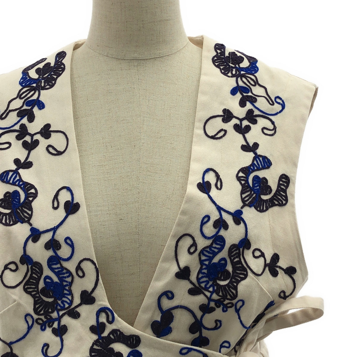 sara mallika / Sara Mallika | 附口袋刺繡 Cache-Coeur 長版背心 / 全襯裡 |