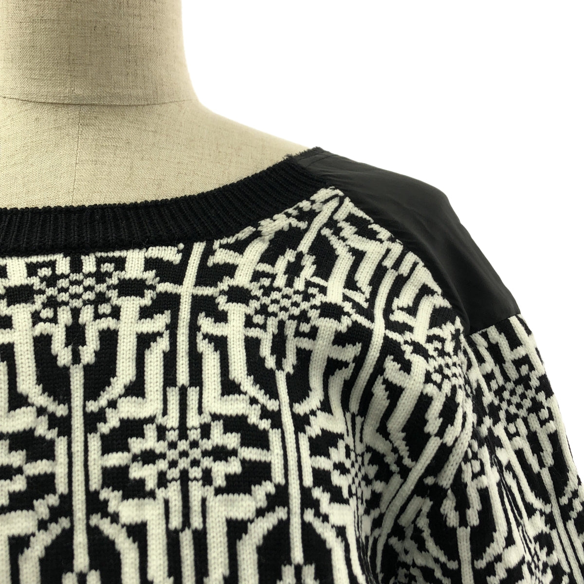 COMME des GARÇONS | 2021 秋冬系列 | 混紡提花圓領針織衫 | S 碼 | 女款