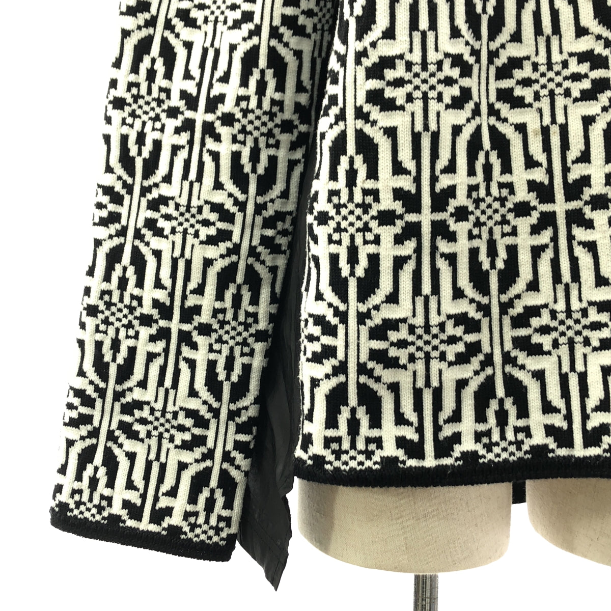 COMME des GARÇONS | 2021 秋冬系列 | 混紡提花圓領針織衫 | S 碼 | 女款