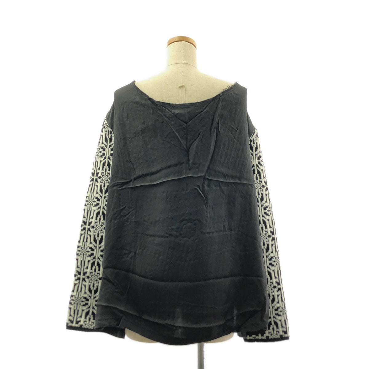 COMME des GARÇONS | 2021 秋冬系列 | 混紡提花圓領針織衫 | S 碼 | 女款