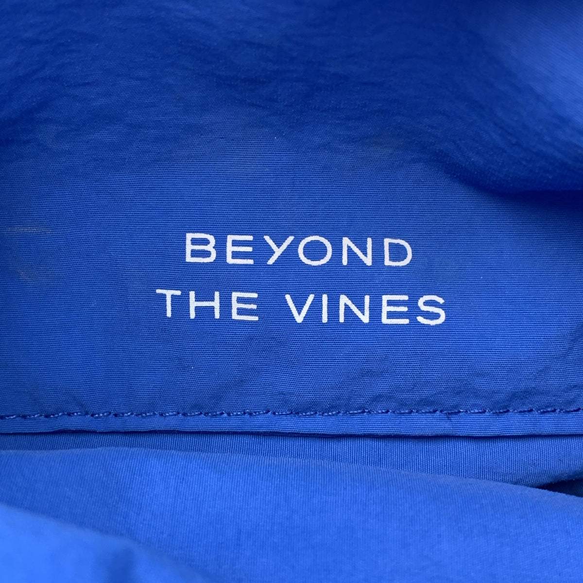 藤蔓之外 | 蓬鬆尼龍單肩包 |