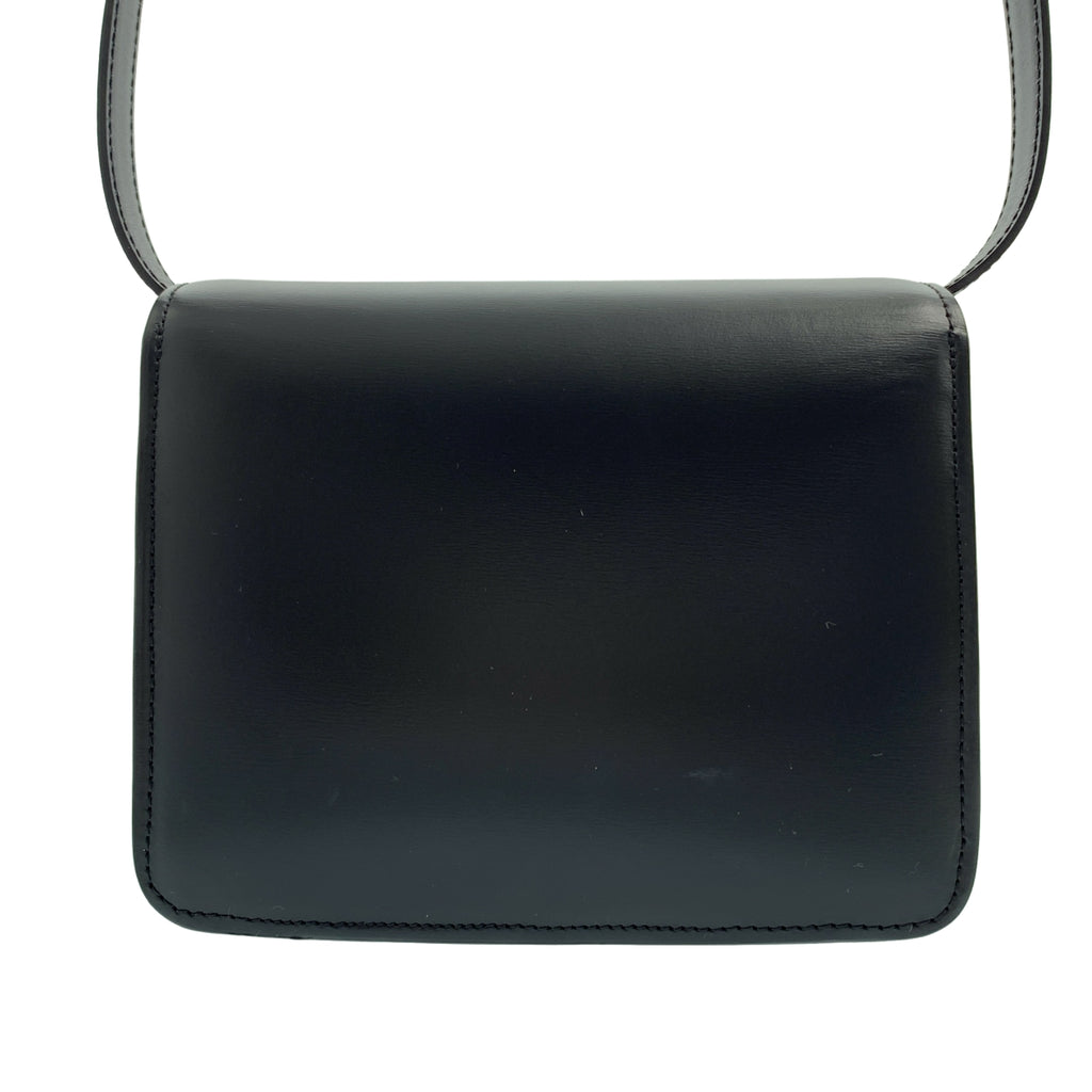 CELINE | 皮革大水桶包，搭配長肩帶 |