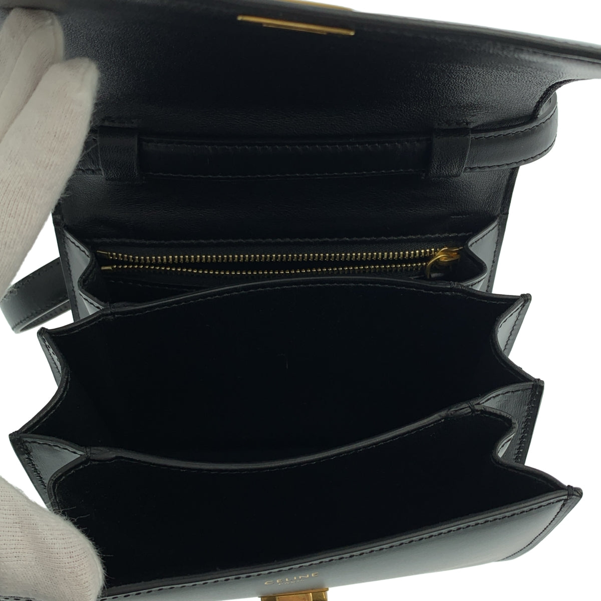 CELINE | 皮革大水桶包，搭配長肩帶 |