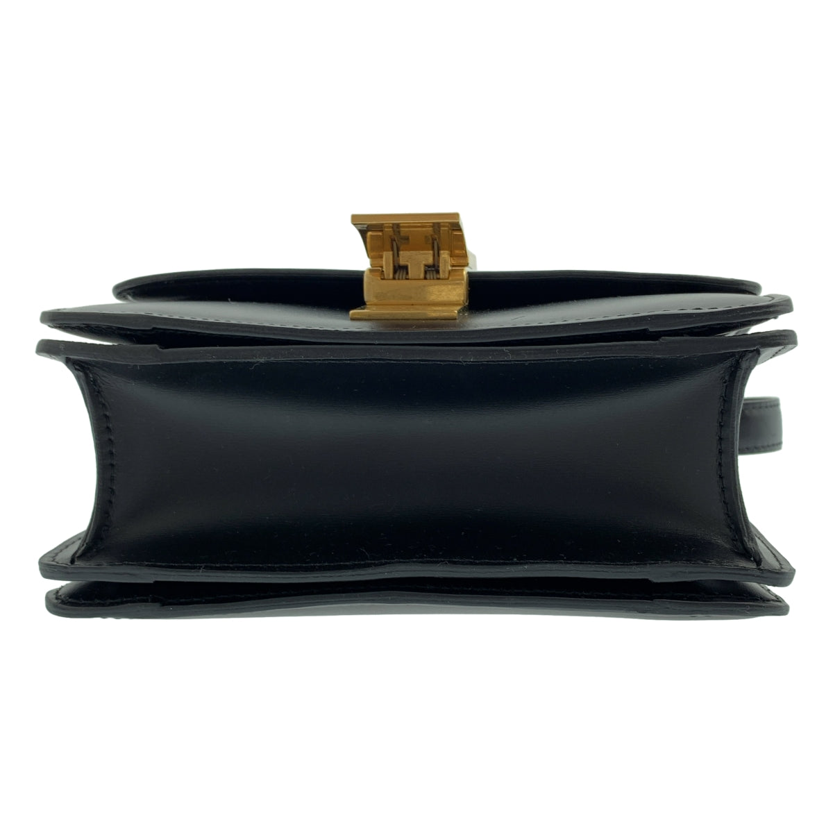 CELINE | 皮革大水桶包，搭配長肩帶 |