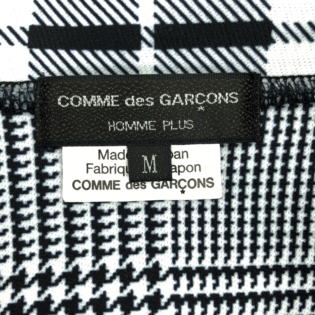 【미품】 COMME des GARCONS HOMME PLUS 2021AW | DARKROOM기 비대칭 체크 폴리에스테르 가디건 | M | 화이트 / 블랙 | 남성