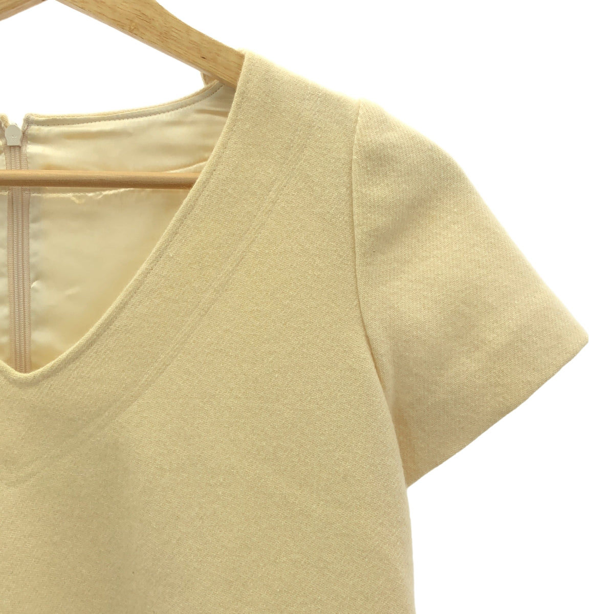 sacai luck / Sacai Luck |針織層疊迷你連身裙 | 2 |奶油色 x 灰色 |女性的