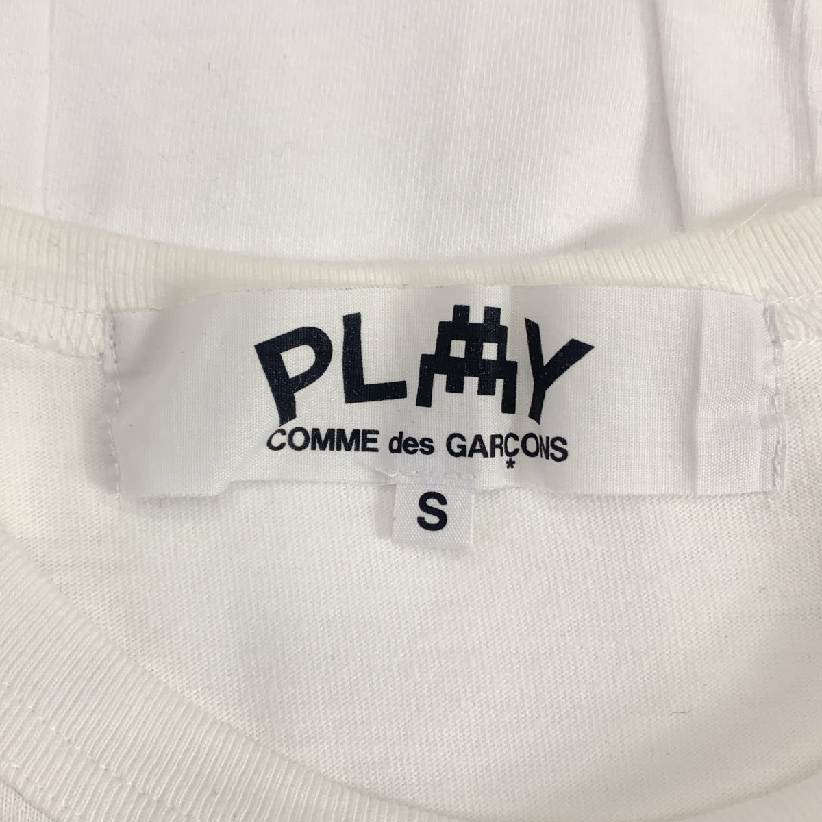 PLAY COMME des GARÇONS | AD2022 | × INVADER / 入侵者心型貼片T卹 | S碼 | 女款