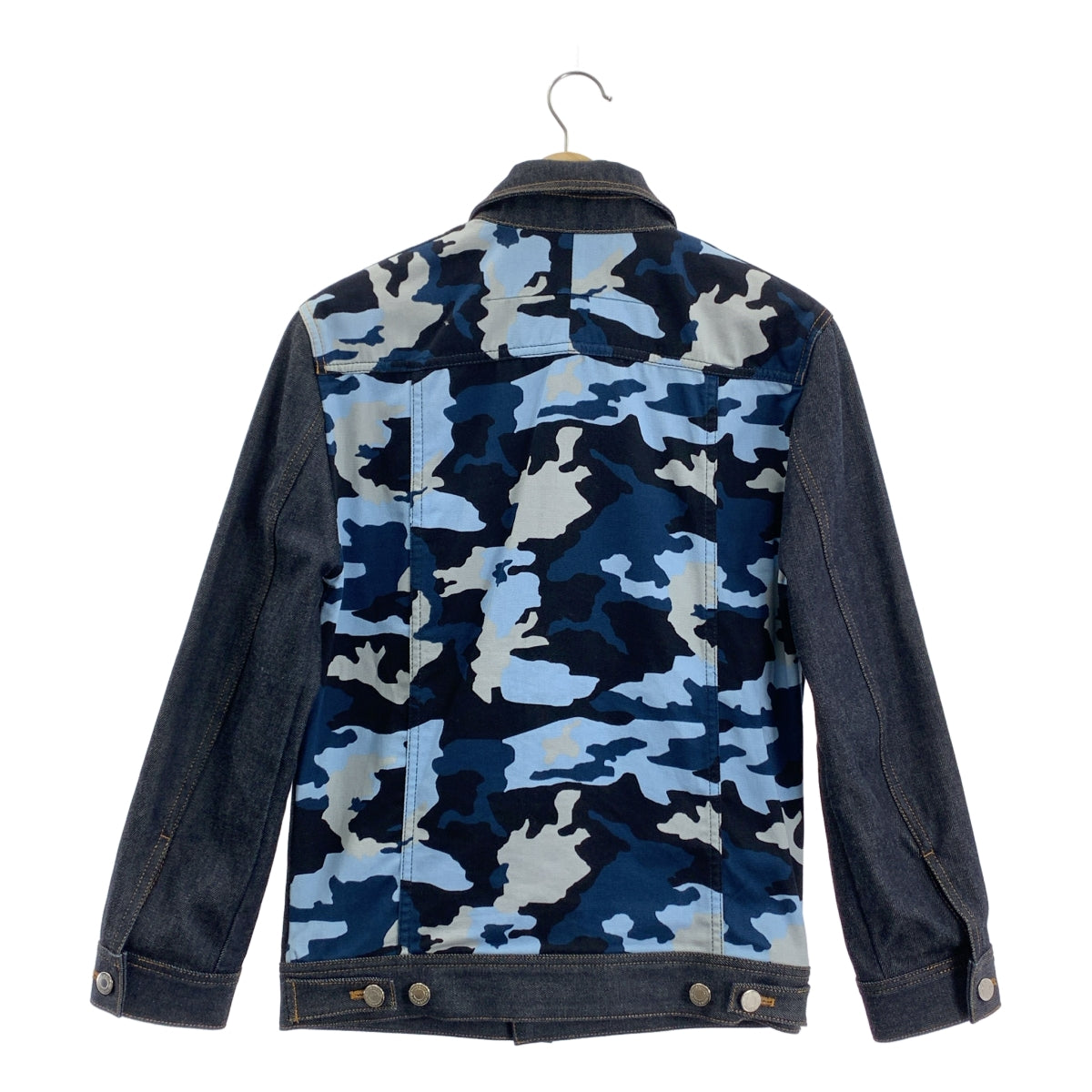 [狀況極佳] GIVENCHY | 星星壓花牛仔外套 | 尺寸 44 | 靛藍/迷彩 | 男款