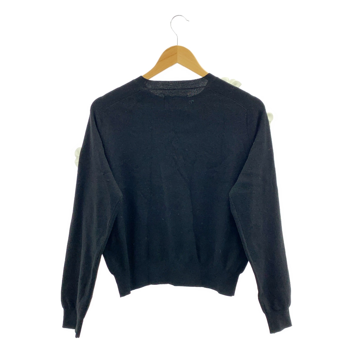 SEVEN TEN 由 MIHO KAWAHITO | 緞面花朵圖案針織衫 | S碼 |