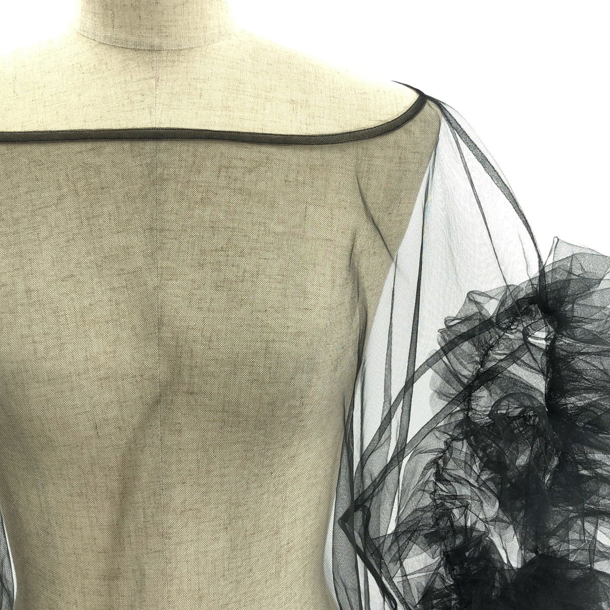 【美品】  MARGE / マージ | Tulle decorative sleeve p/o / フリル 装飾 ボリューム スリーブ チュール ブラウス | F | ブラック | レディース