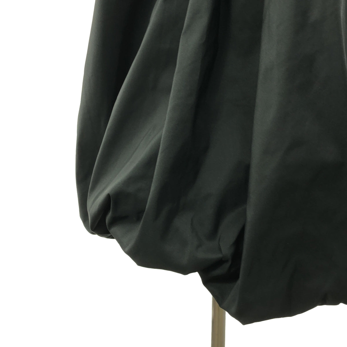 【美品】  noir kei ninomiya / ノワールケイニノミヤ | 2023AW | ポリエステル 立体 ギャザー ボリューム ドレス ワンピース | S | ブラック | レディース