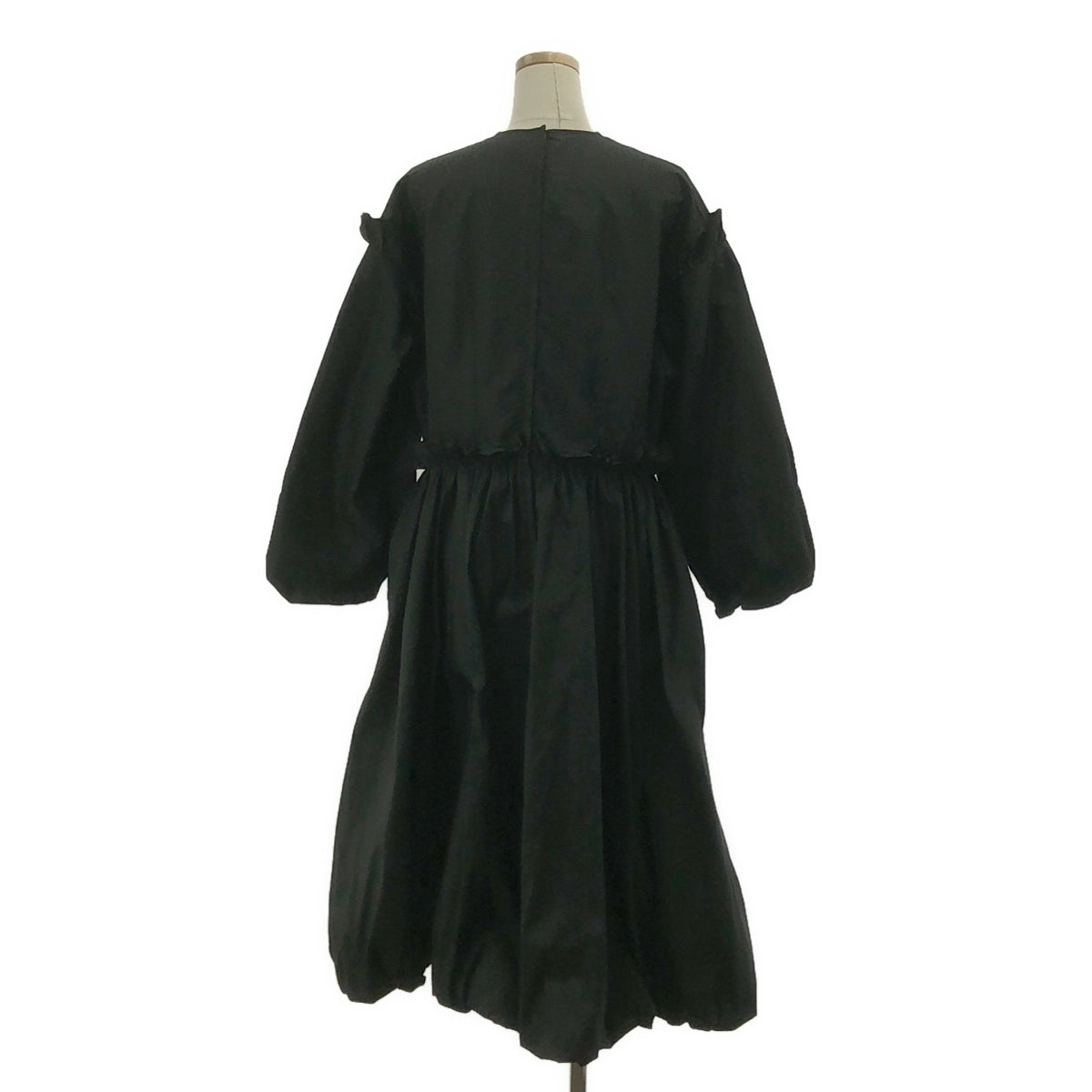 【美品】  noir kei ninomiya / ノワールケイニノミヤ | 2023AW | ポリエステル 立体 ギャザー ボリューム ドレス ワンピース | S | ブラック | レディース