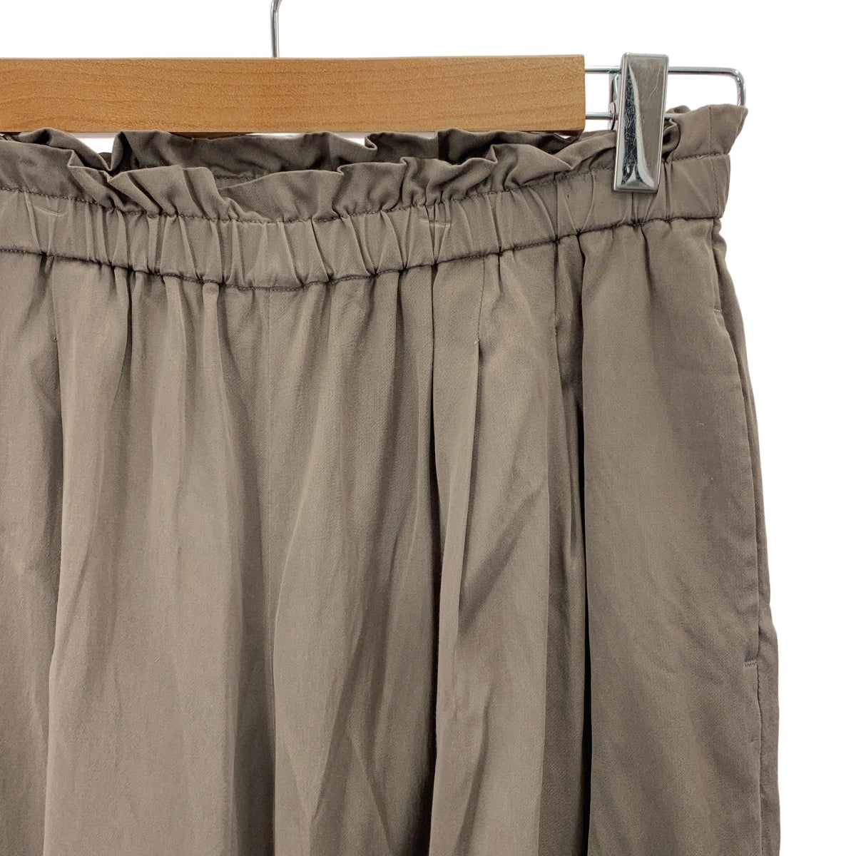 suzuki takayuki / スズキタカユキ | レーヨン 2タック ドローストリング ワイド イージー パンツ | チャコールグレー系 | レディース