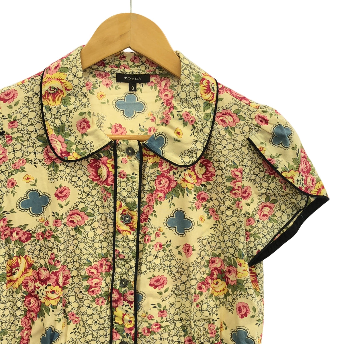 託卡 |花朵荷葉袖連身裙 | 0 |多色 |女性的