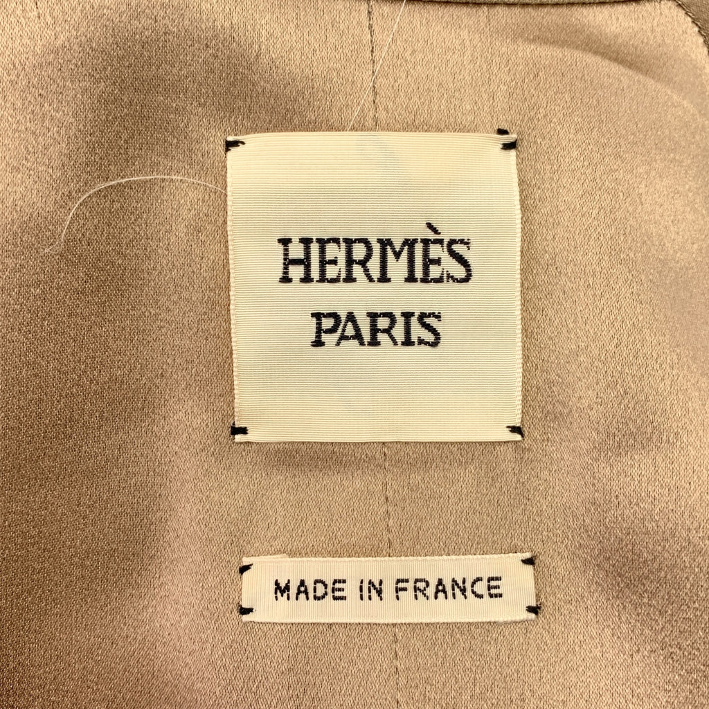 HERMES / 헤르메스 | by Jean Paul Gaultier 골치에 / 백플리츠 트렌치 코트 켈리 브래킷 포함 | 42 |