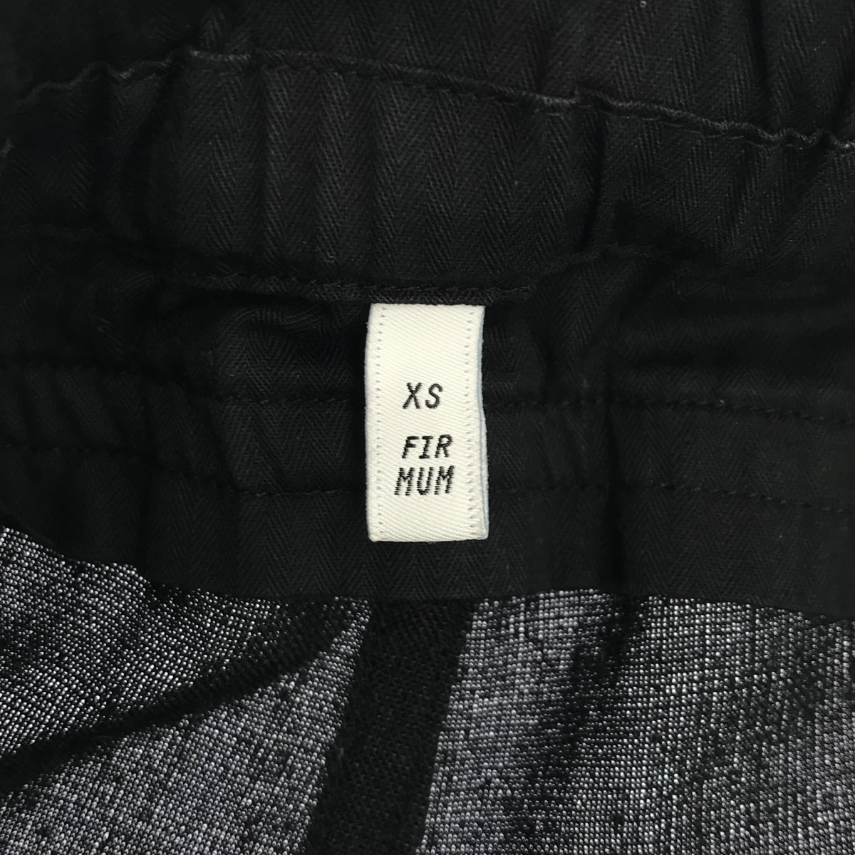 FIRMUM / フィルマム | リネン混 タック テーパード イージーパンツ | XS | ブラック | レディース