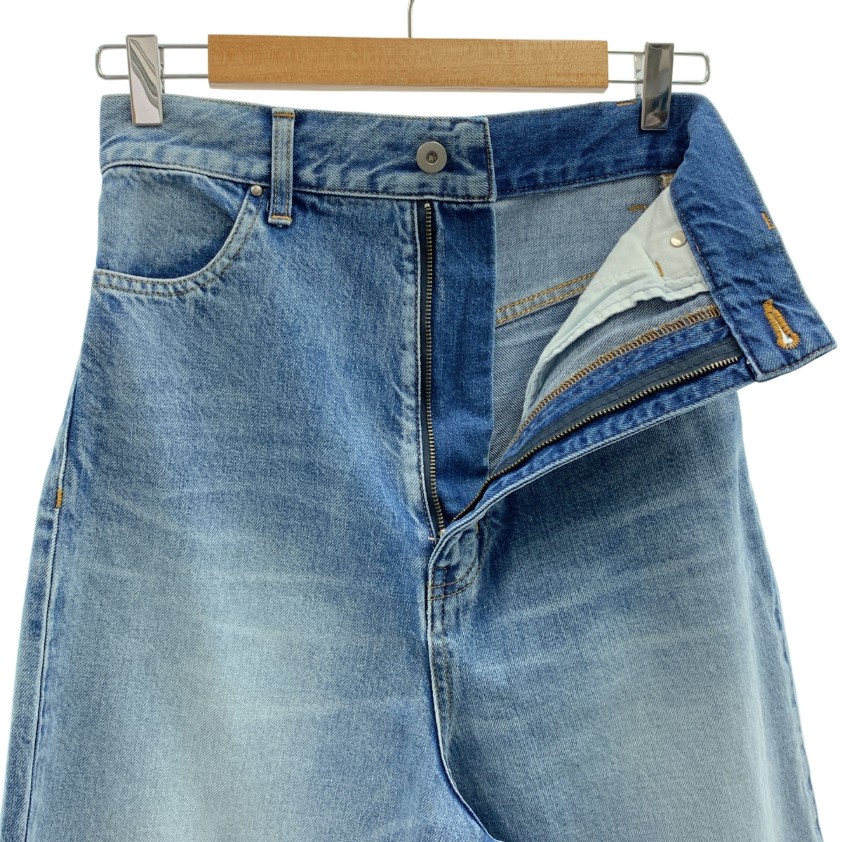 JUHA | AP STUDIO 獨家超高腰皮革標誌貼片牛仔寬褲 | 靛藍 | 女款