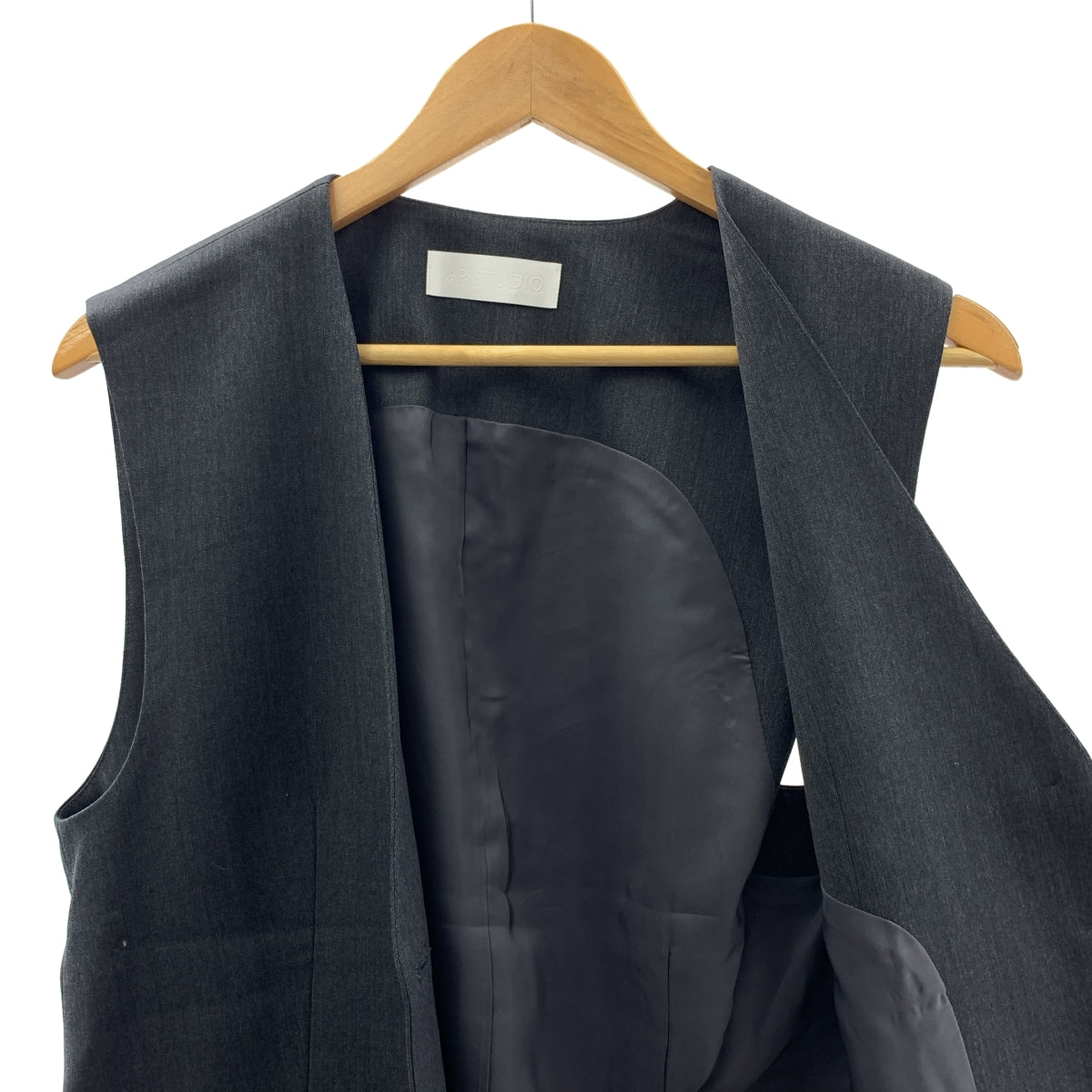 【成色極佳】AP STUDIO | 2023春夏系列 | 羊毛斜紋背心 | 全襯裡 | F碼 | 灰色 | 女款