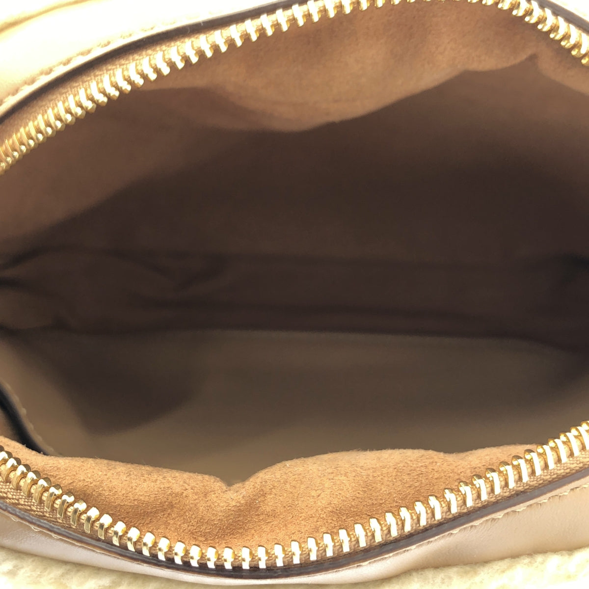 【미품】 STELLA McCARTNEY / 스텔라 매카트니 | Small Camera Bag Fff &amp; Alter Mat / 가죽 보아 로고 숄더백 | 베이지 | 여성