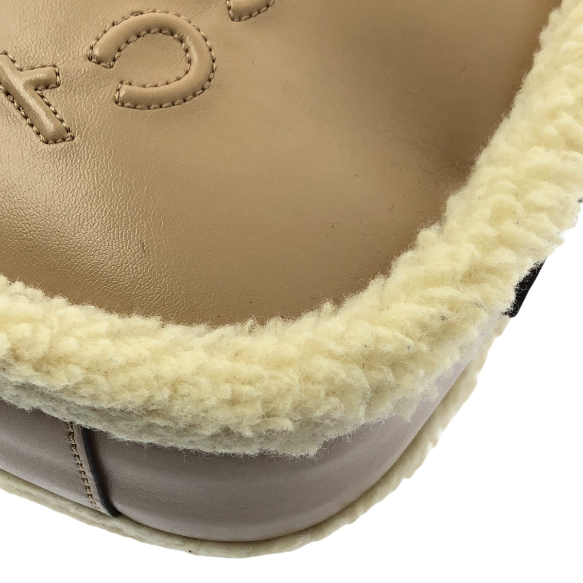 【미품】 STELLA McCARTNEY / 스텔라 매카트니 | Small Camera Bag Fff &amp; Alter Mat / 가죽 보아 로고 숄더백 | 베이지 | 여성