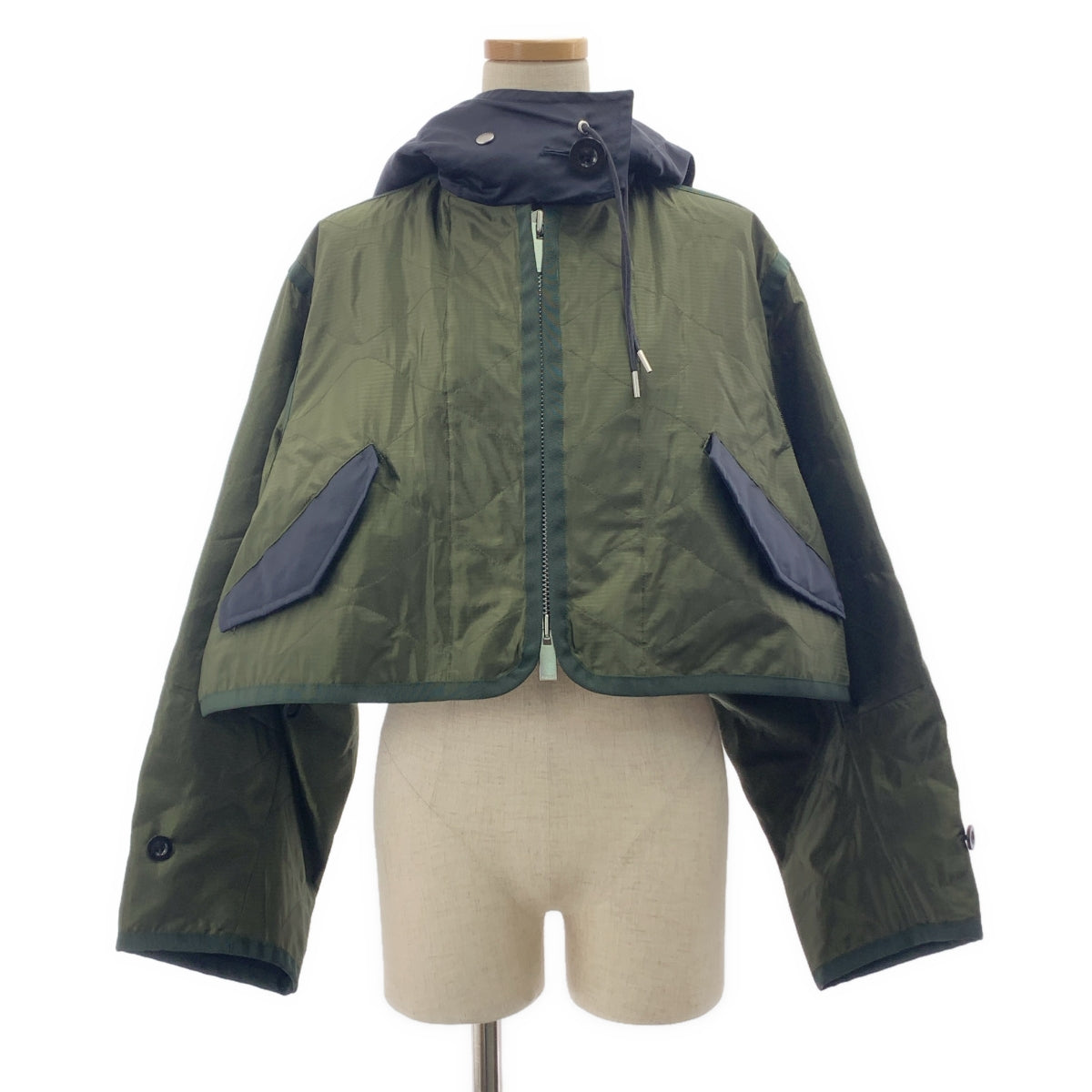 [品相良好] sacai | 2023 | 絎縫夾克 | 1 | 海軍藍/卡其色 | 女款