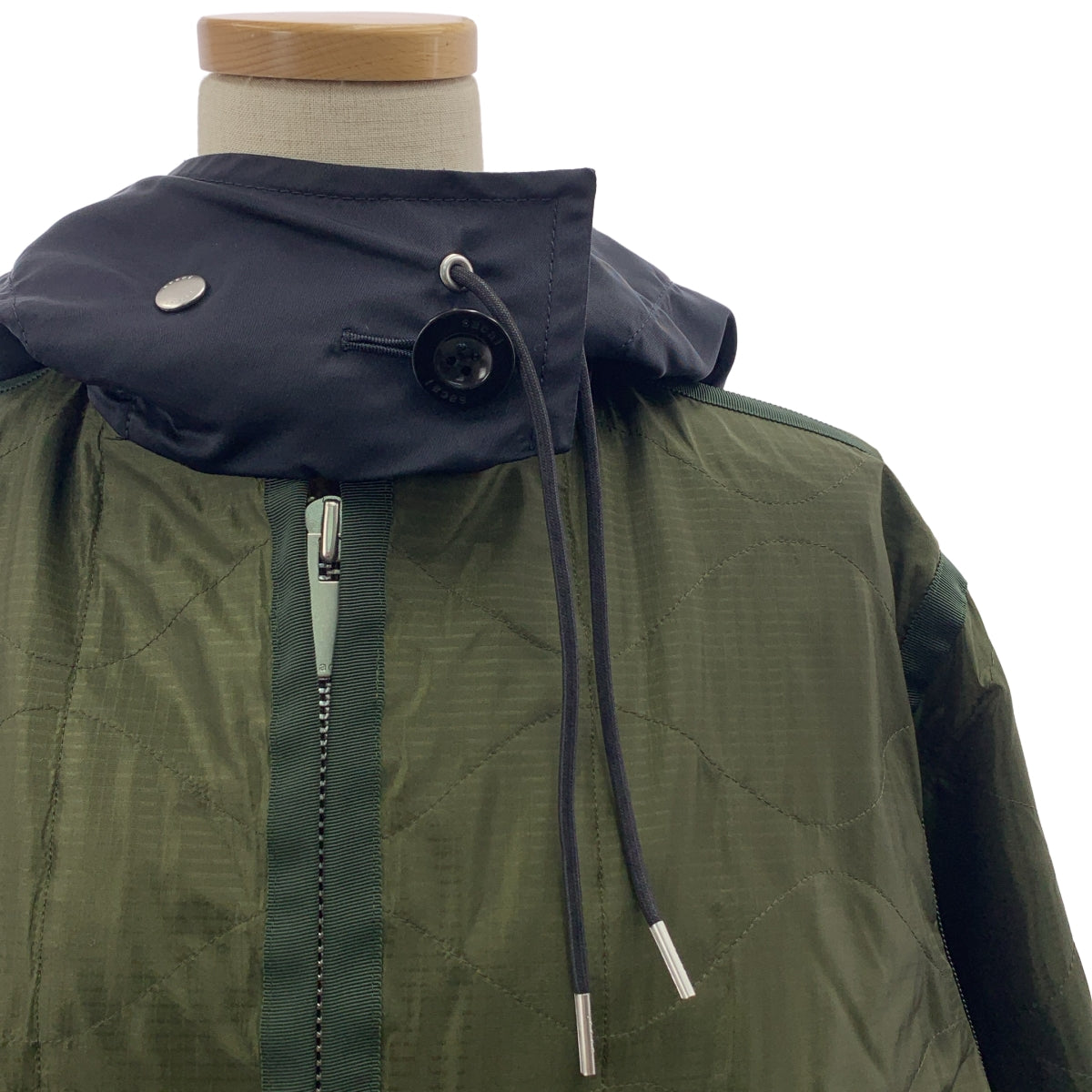 [品相良好] sacai | 2023 | 絎縫夾克 | 1 | 海軍藍/卡其色 | 女款