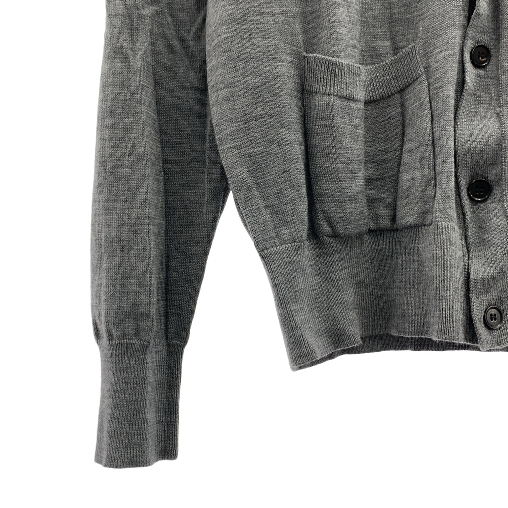 LAD BY DEMYLEE / 래드 바이 데밀리 | × Rohn Herman / 론 허먼 별주 울 엘보 패치 하이 게이지 V 넥 니트 카디건 | 그레이 | 남성