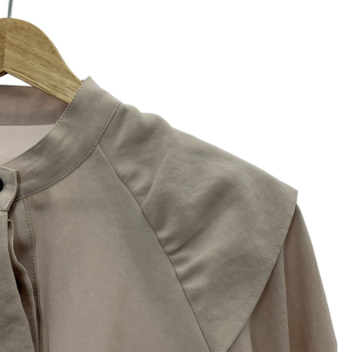 UNITED TOKYO | 不對稱設計襯衫 | F | 米色 | 女款