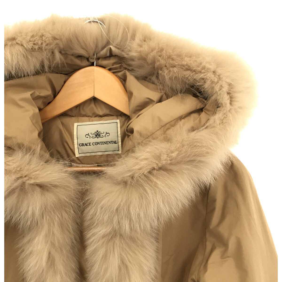 [New] GRACE CONTINENTAL | FOX fur-trimmed down coat | Size 38 | Beige | Women's