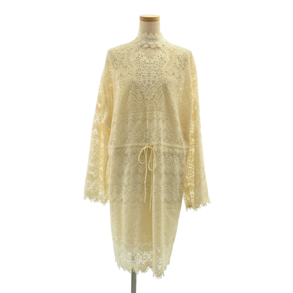 GUCCI | 刺繡蕾絲抽繩Logo後拉鍊洋裝 / 有襯裡 |