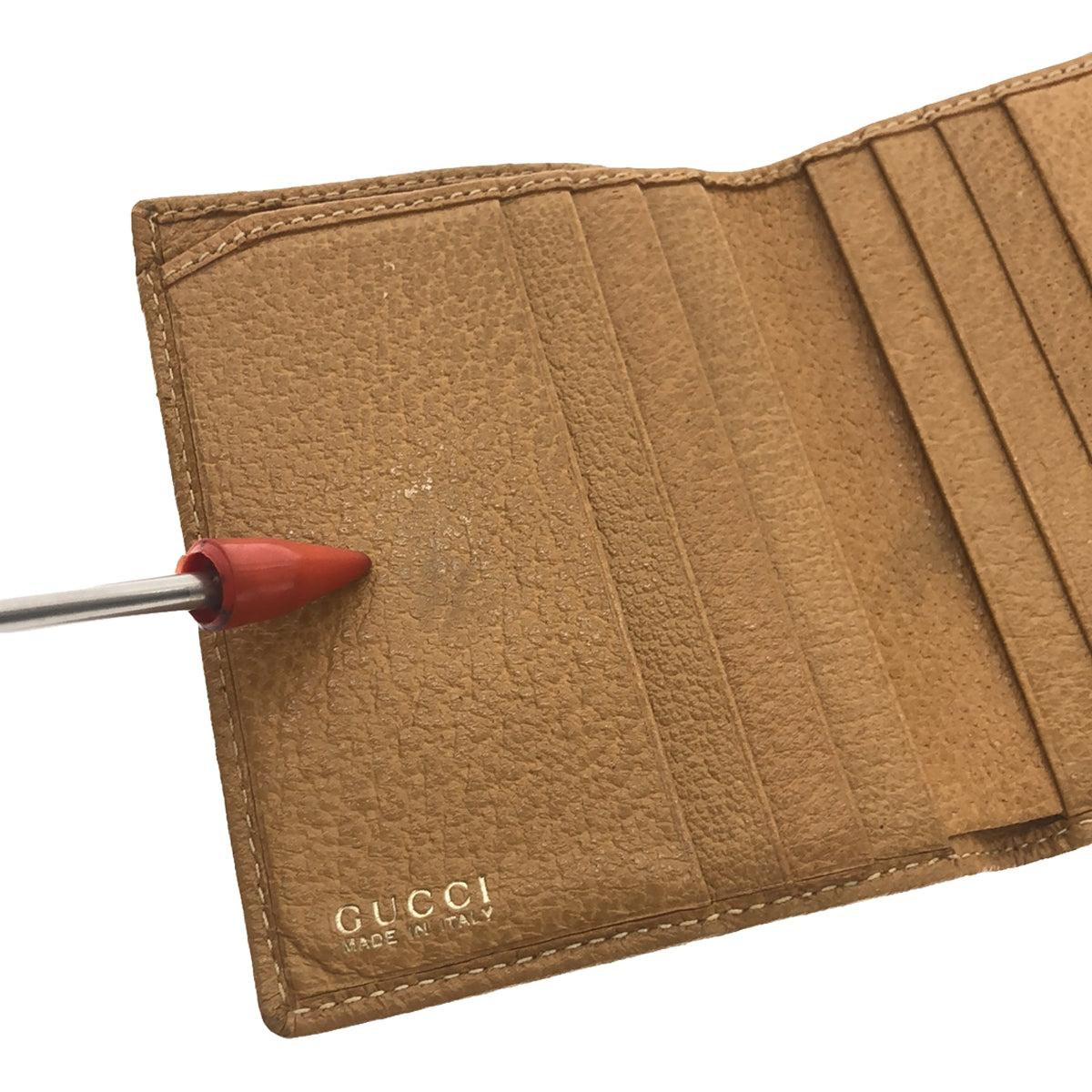 GUCCI / グッチ | シルヴィ ゴールドバックル 二つ折り財布 ウォレット |