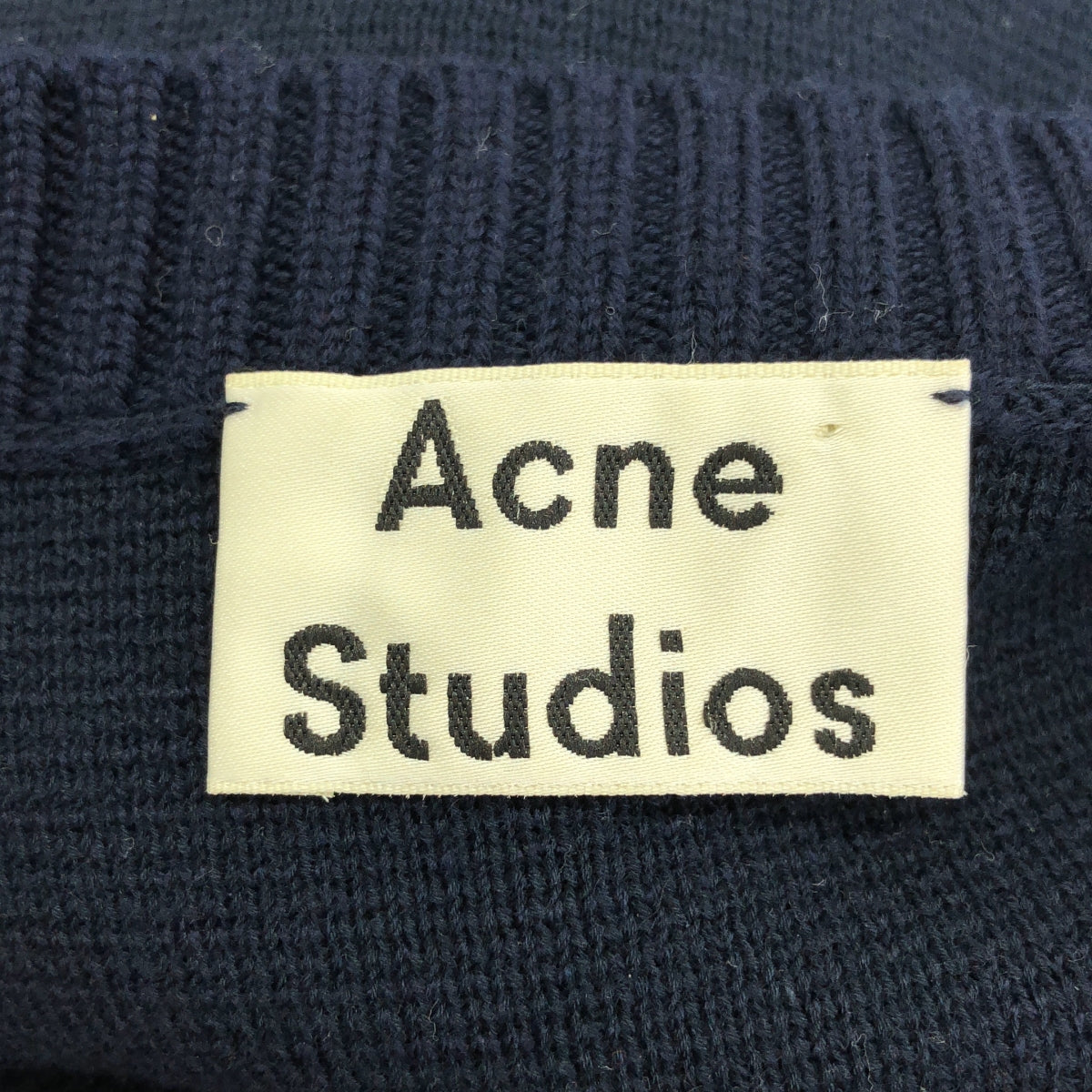 Acne Studios / 여드름 스튜디오 | 다이나소 패치 크루넥 니트 |