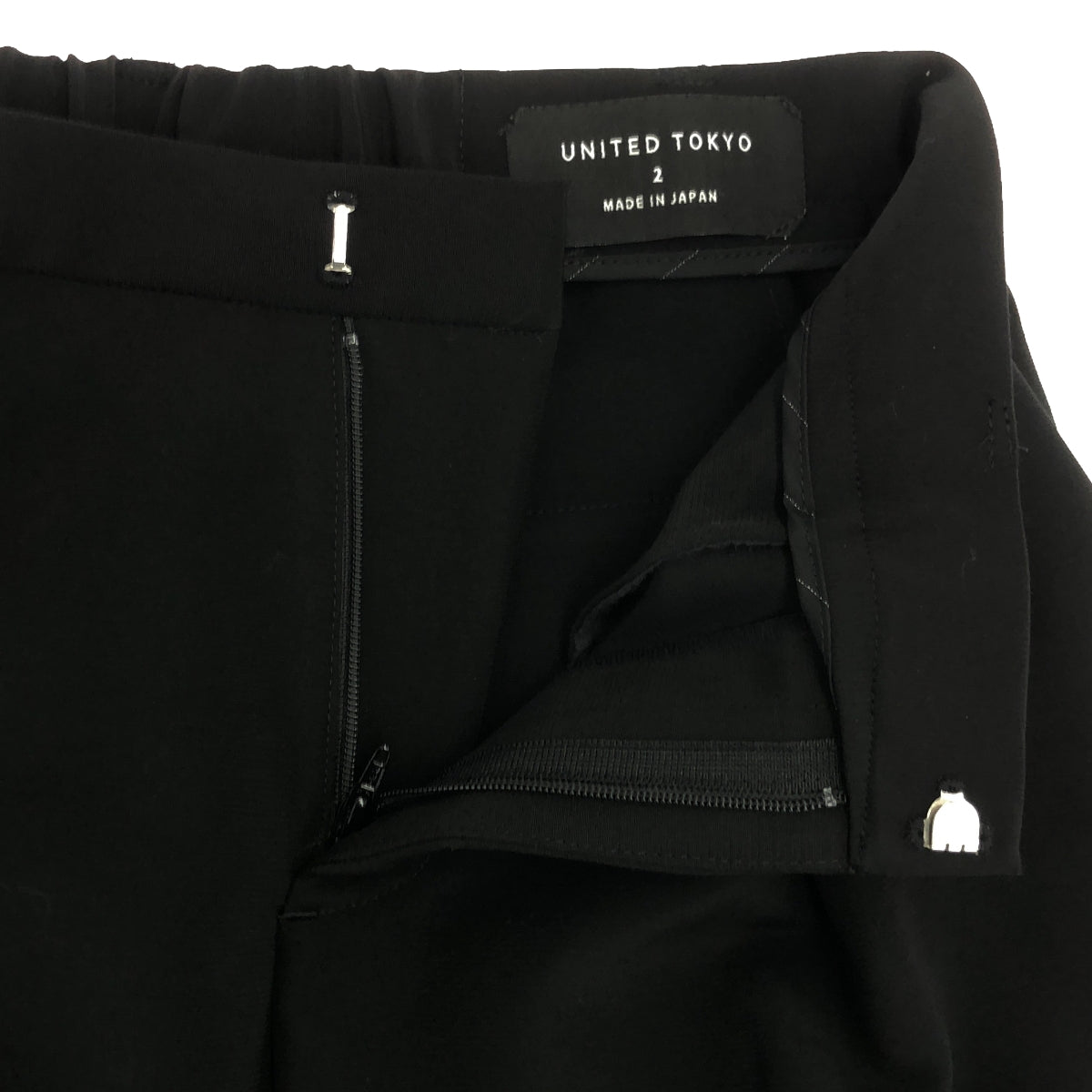 UNITED TOKYO | Tapered suit pants | 2 |