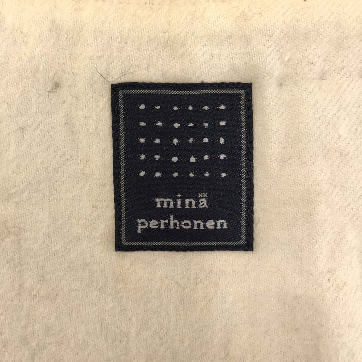 mina perhonen / mina perhonen | 2005-06 a/w | ring flower wool V-neck dress |