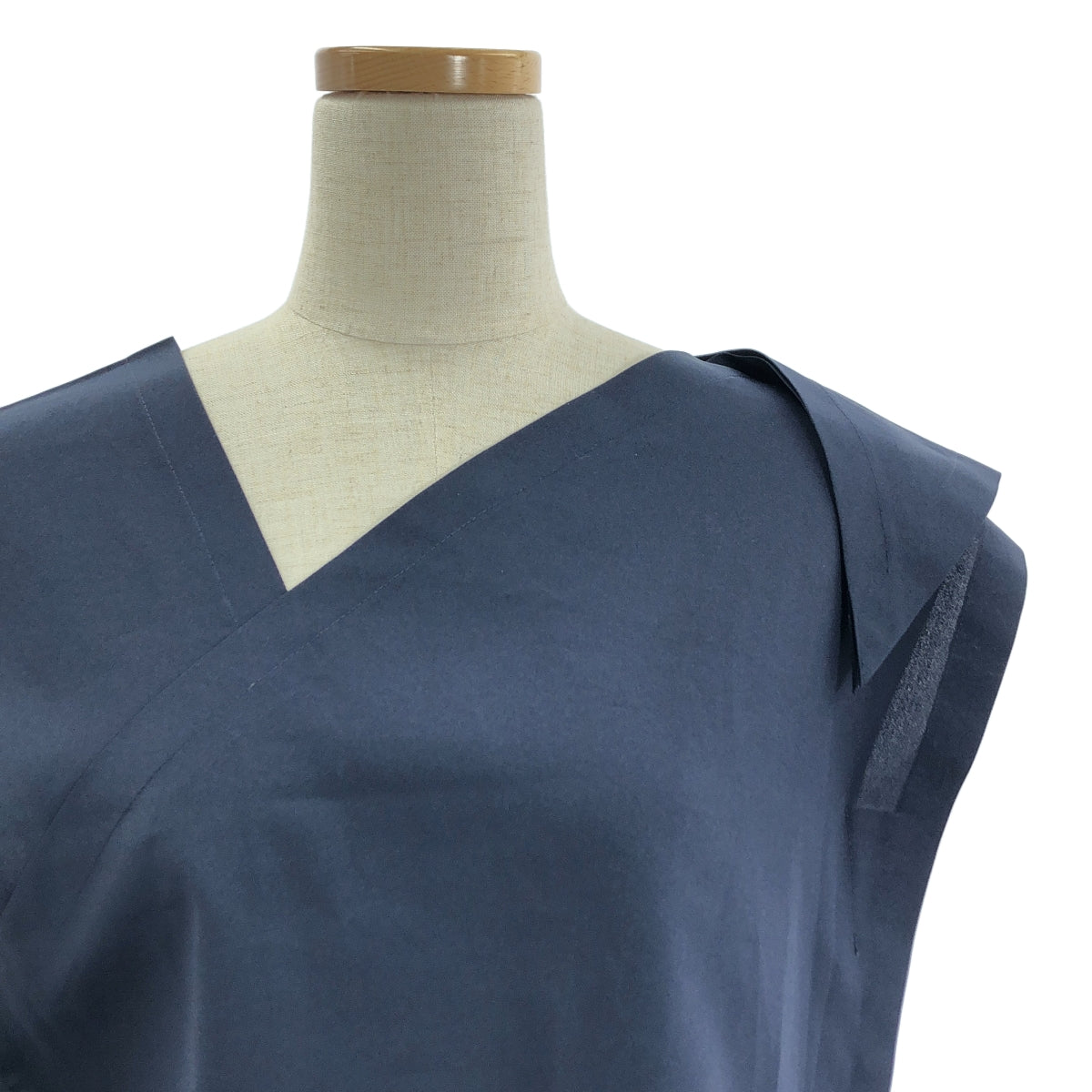 [狀況極佳] 132 5. ISSEY MIYAKE / 1325. Issey Miyake | 2023SS | 不對稱剪裁與縫製襯衫 | 尺寸 3 | 海軍藍 | 女款