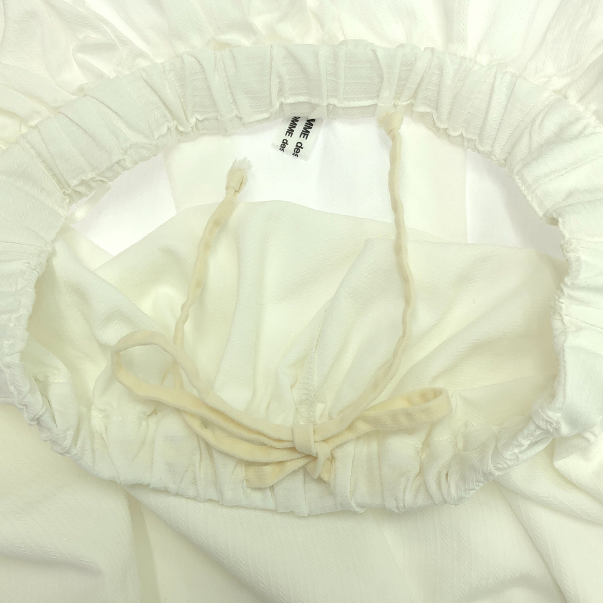 【美品】  COMME des GARCONS COMME des GARCONS / コムコム | 2019SS | ポリエステル エンブロイダリー レイヤード ドローストリング スカート | S | ホワイト | レディース