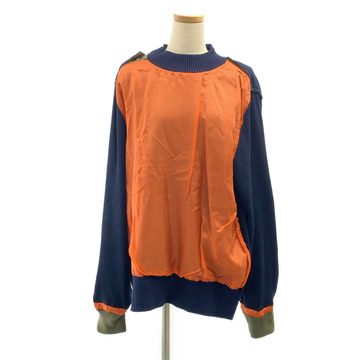 sacai | 混紡針織毛衣，飾有珠寶點綴、側開衩和 MA-1 對接圖案