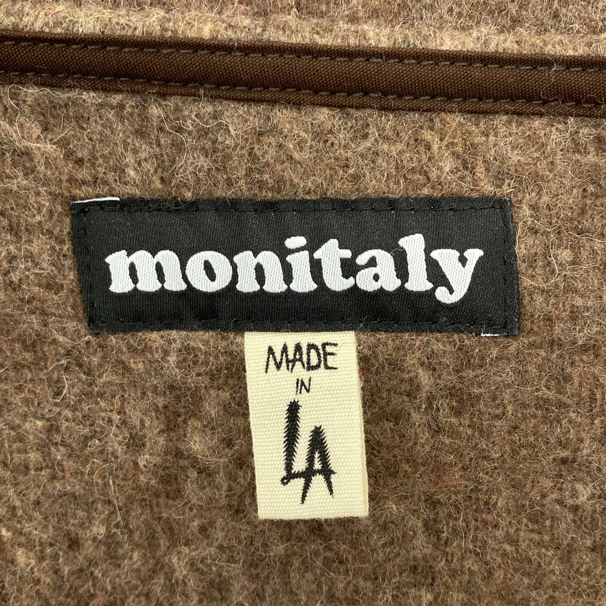 MONITALY / 모니토리 | Native Vest / 울 호두 버튼 백 엠블로이드 질레 베스트 | 42 | 남성