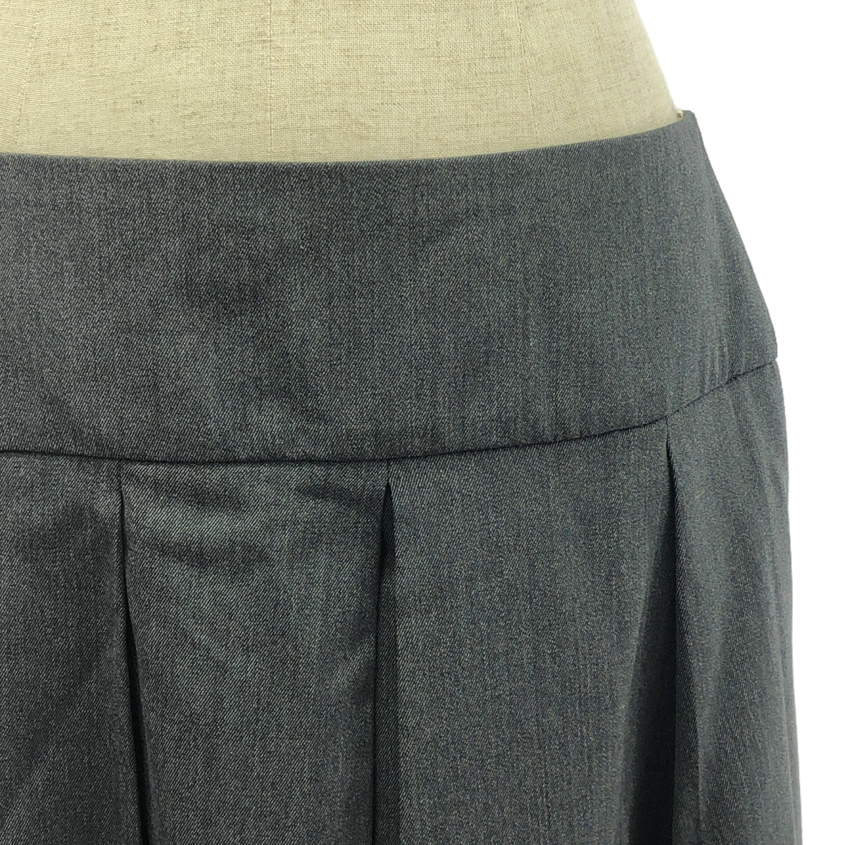 [Good Condition] PATOU | Tuck Pleated Long Skirt | Size 38 | Grey | Women's