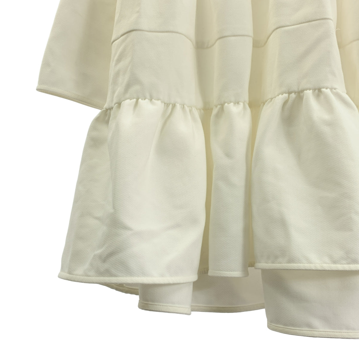 yori ヨリ　ティアードブラウス 38 yori / ヨリ | マット ダブルクロス ティアード ブラウス カットソー