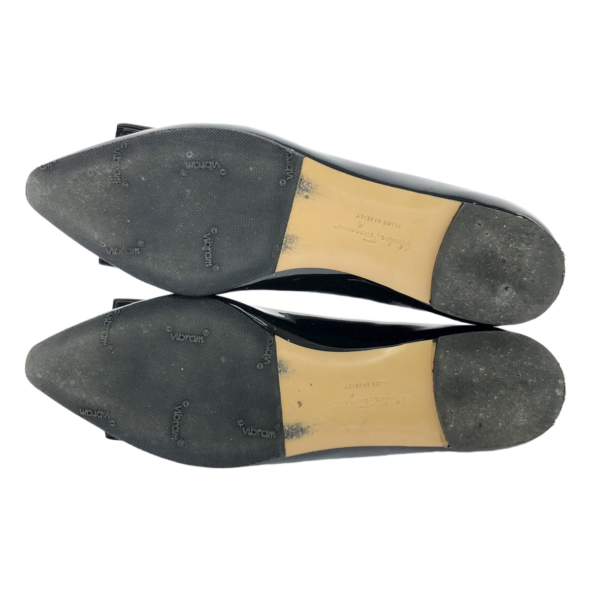 Salvatore Ferragamo | 漆皮標誌平底高跟鞋 | 尺寸 5 | 黑色 | 女款