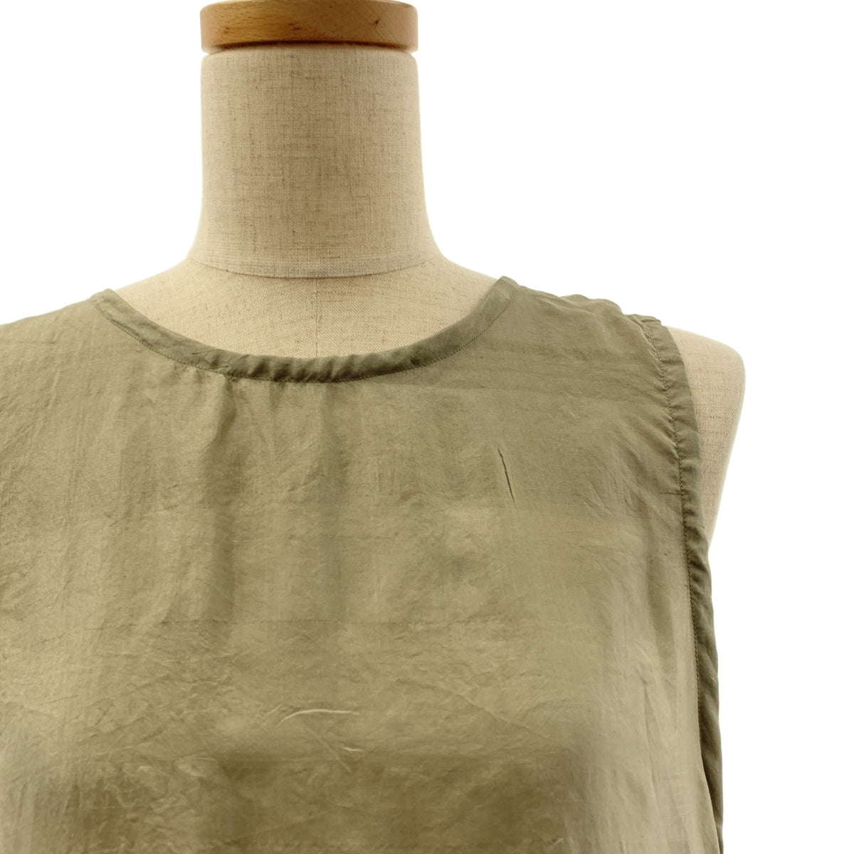 veritecoeur | 100% 絲質裹身洋裝與抽繩束口休閒褲 | 女款 | F 碼