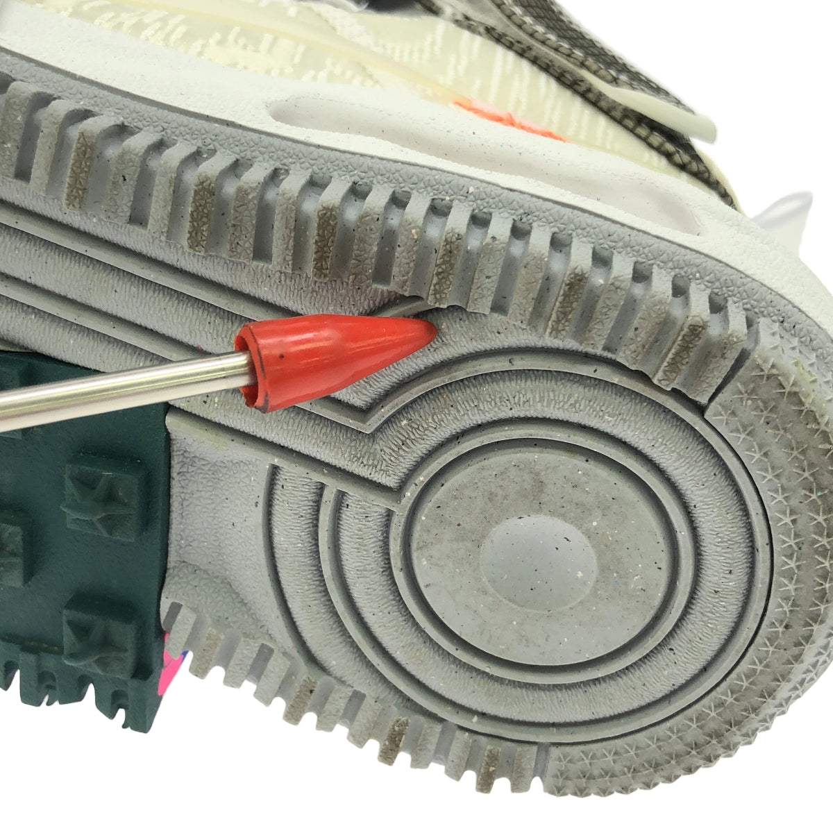 [狀況良好] 灰白色 / 灰白色 | x NIKE AIR FORCE 1 MID SP 運動鞋 | 24.5 |多色 |女性的