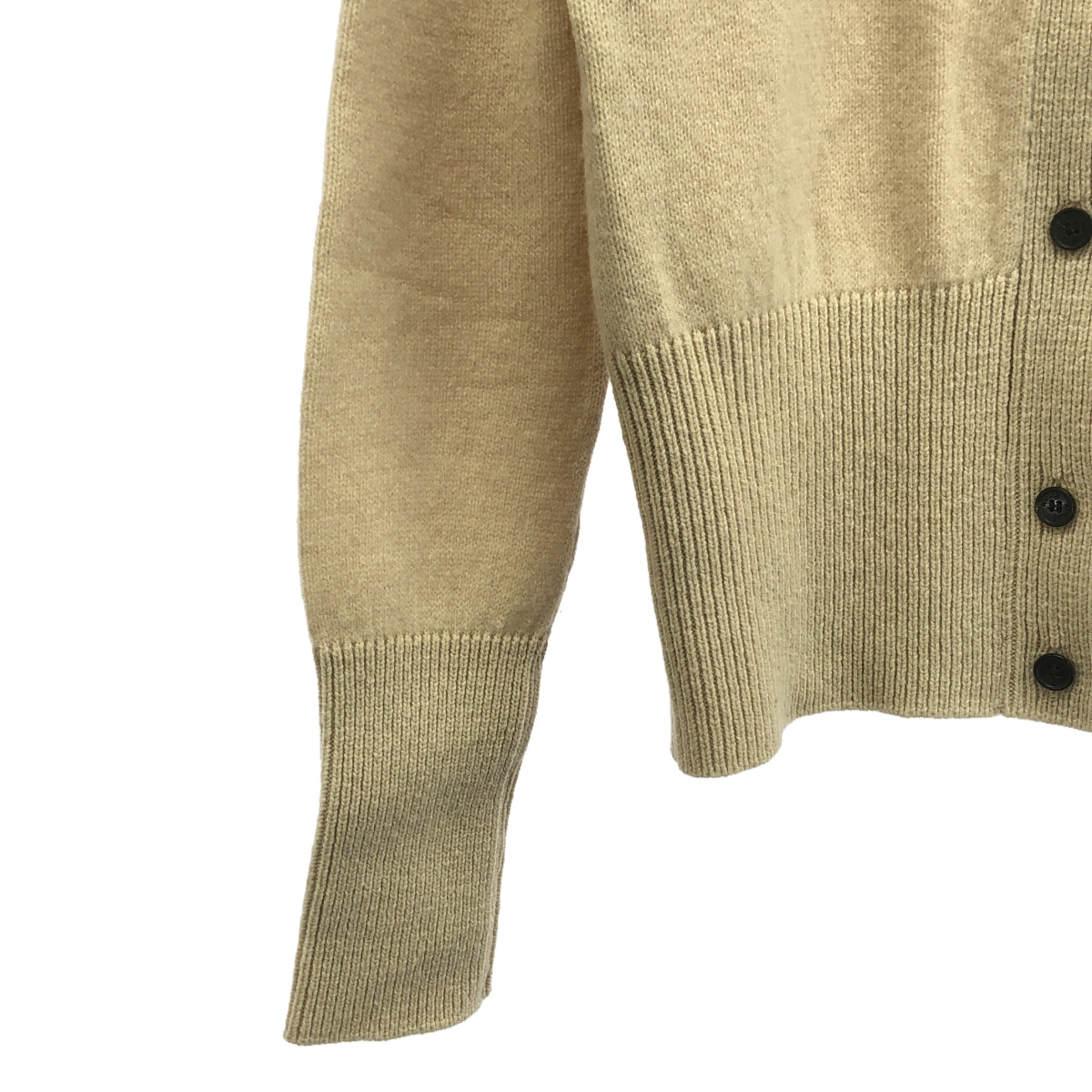 MAISON KITSUNE | BABY FOX PATCH R-NECK FITTED CARDIGAN / Knitted cardigan | M | Beige | Women's