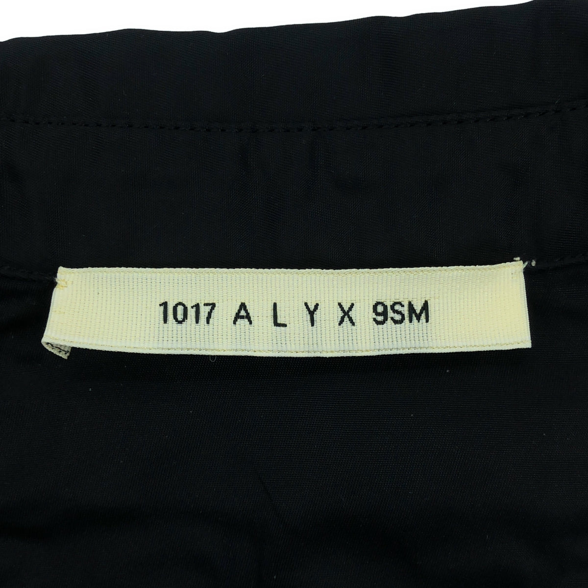 1017 ALYX 9SM / ALYX |金屬標誌尼龍襯衫 | S |黑色/銀色|男士