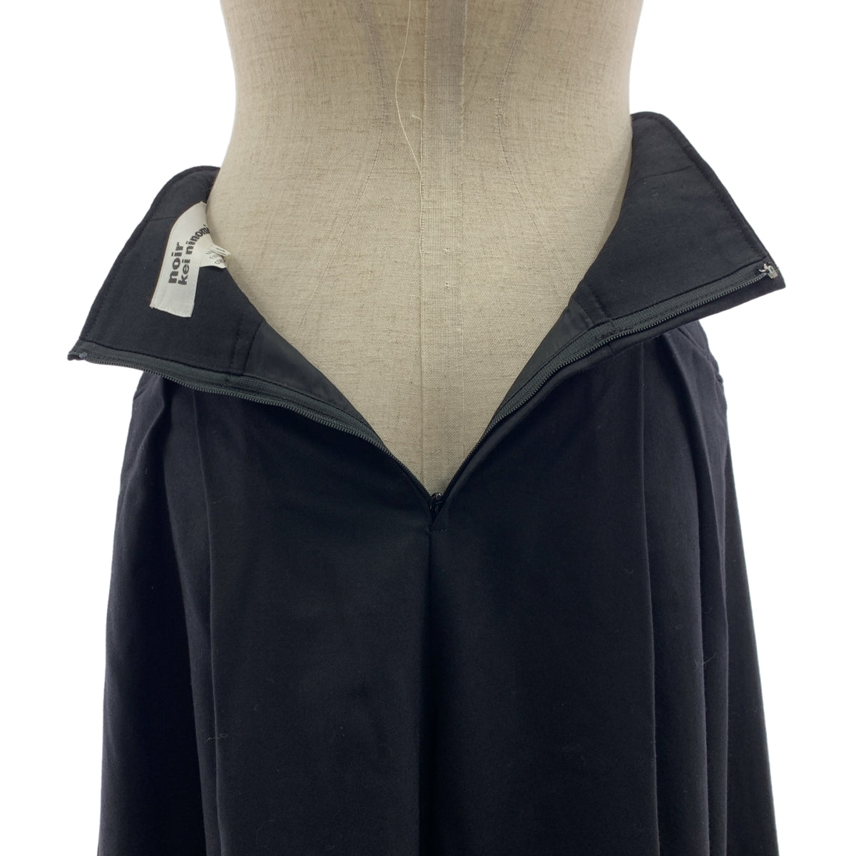 【美品】  noir kei ninomiya / ノワールケイニノミヤ | 2023AW | Tie Up Waist Pants ウール レースアップ パンツ | S | ブラック | レディース