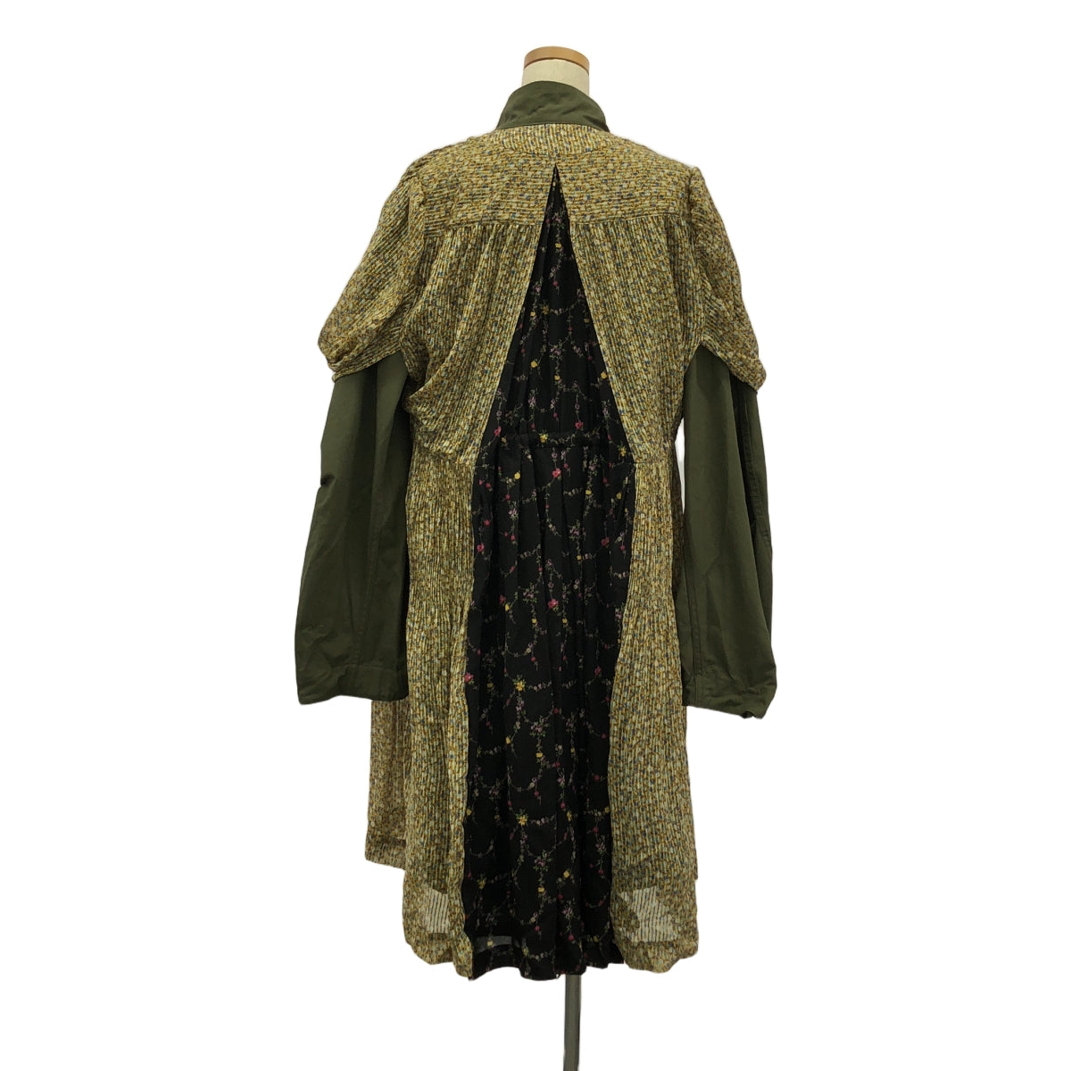JUNYA WATANABE COMME des GARCONS / 渡邊淳彌 | 2019AW | 雙面軍裝風外套 / 可拆式風帽 / 全身圖案襯裡 | M | 卡其色 | 女款